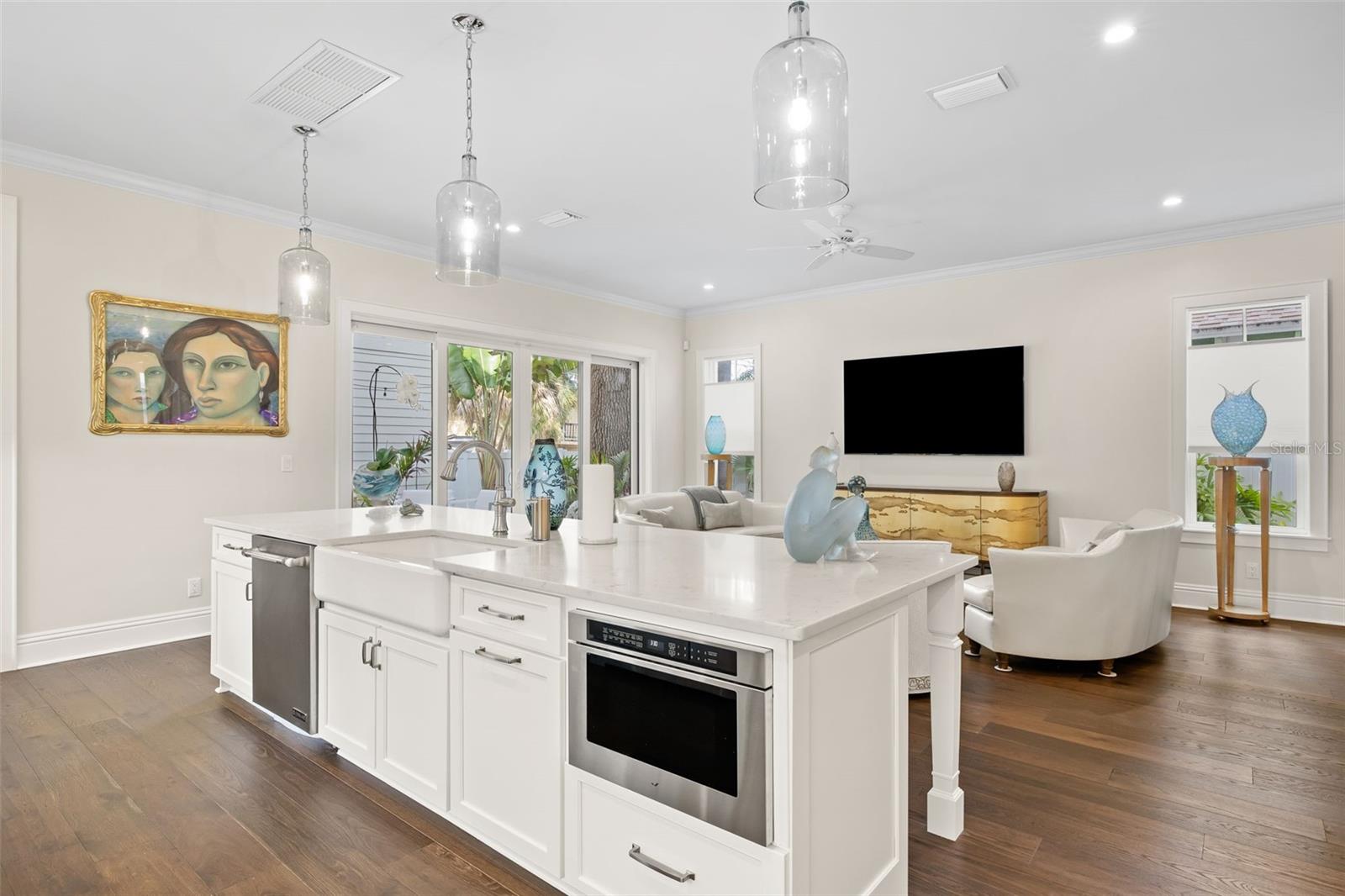 319 12TH AVE NE, ST PETERSBURG, FL — photo 34