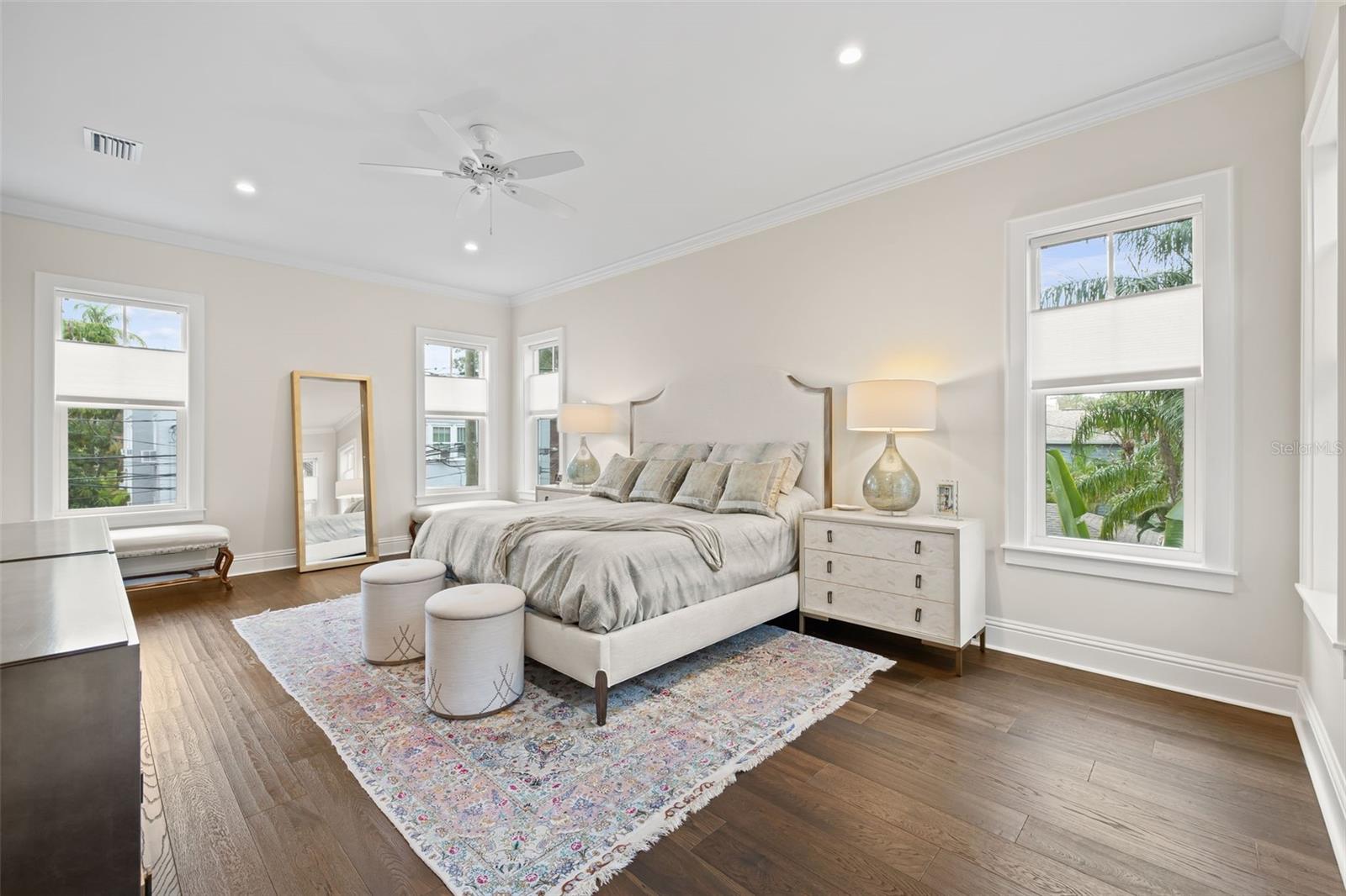 319 12TH AVE NE, ST PETERSBURG, FL — photo 58