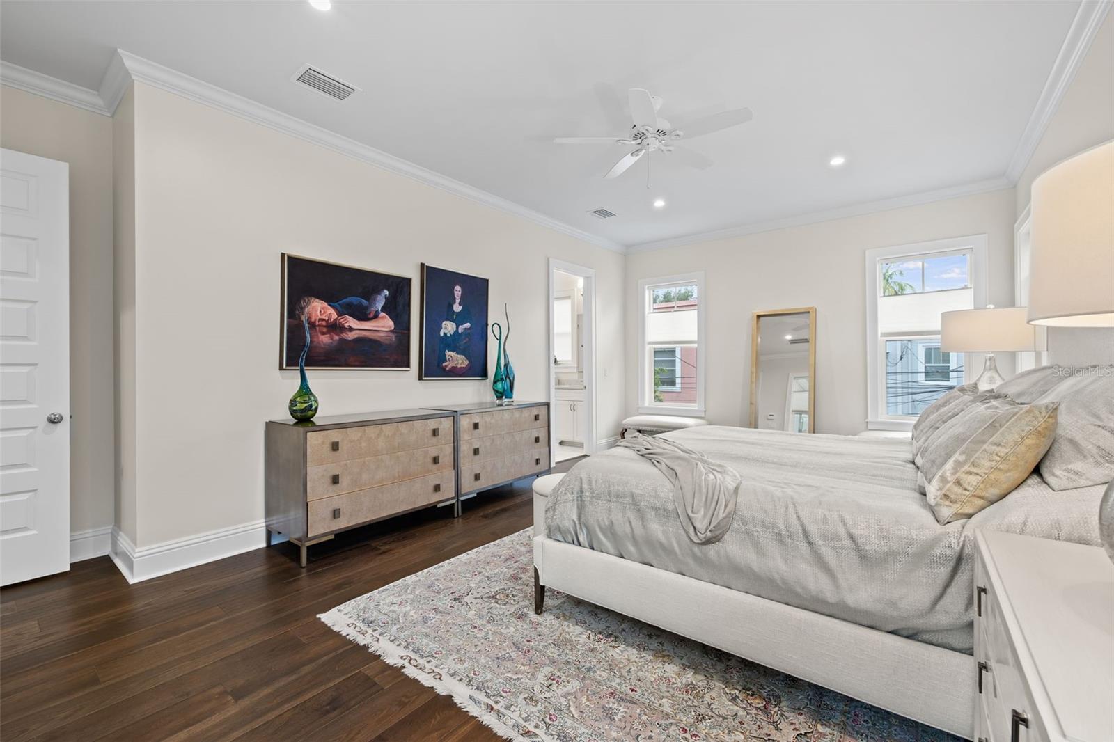 319 12TH AVE NE, ST PETERSBURG, FL — photo 59