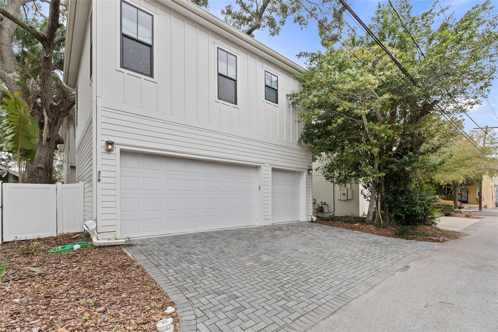 319 12TH AVE NE, ST PETERSBURG, FL — photo 117