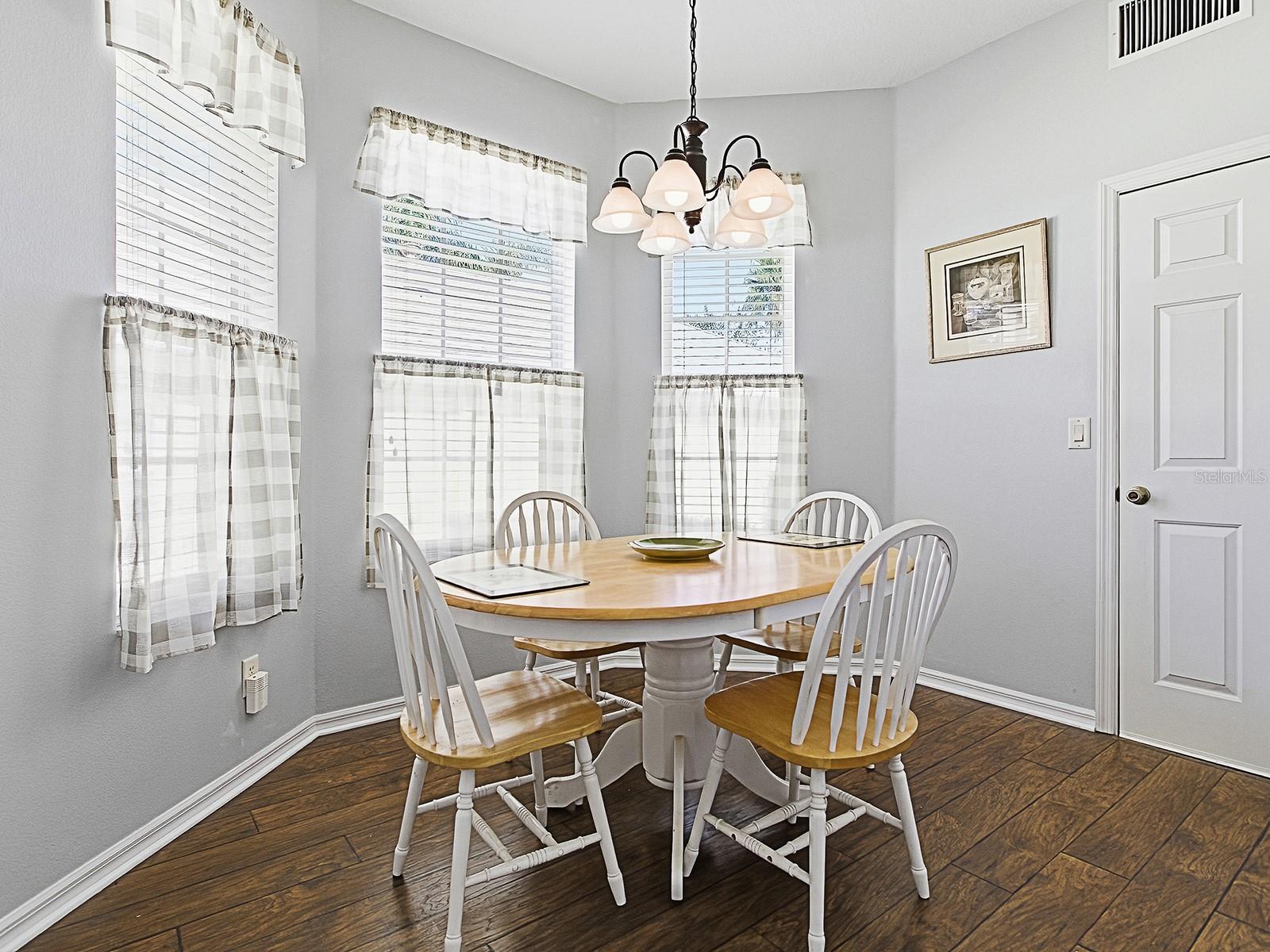 3592 TROPICAL SEAS LOOP, TAVARES, FL — photo 41
