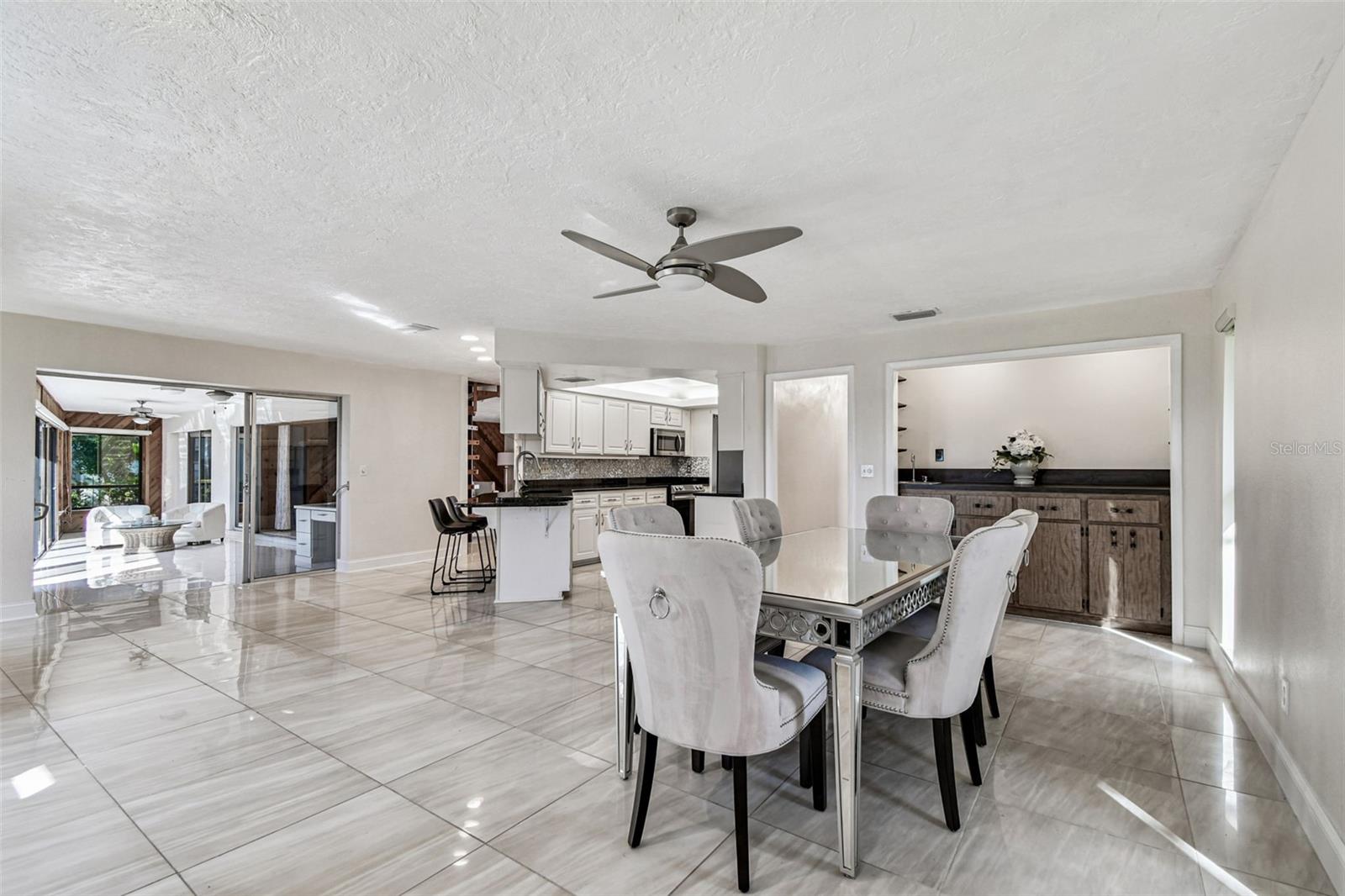 10073 S YACHT CLUB DR, TREASURE ISLAND, FL — photo 15