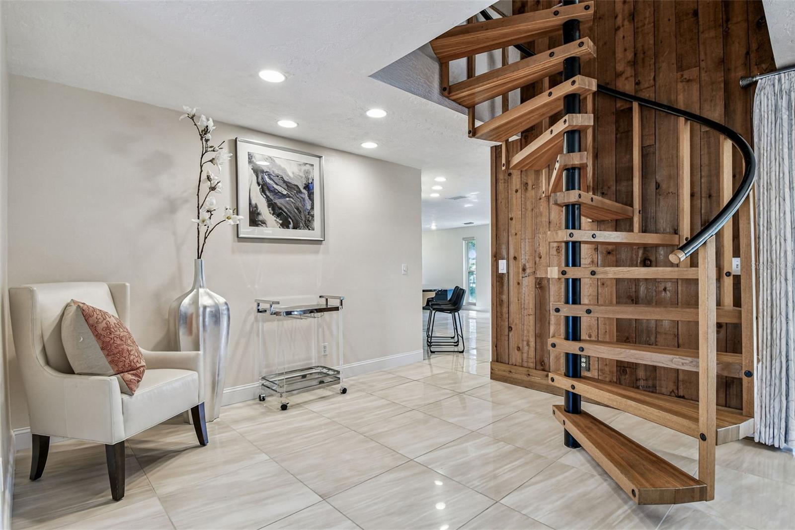 10073 S YACHT CLUB DR, TREASURE ISLAND, FL — photo 32