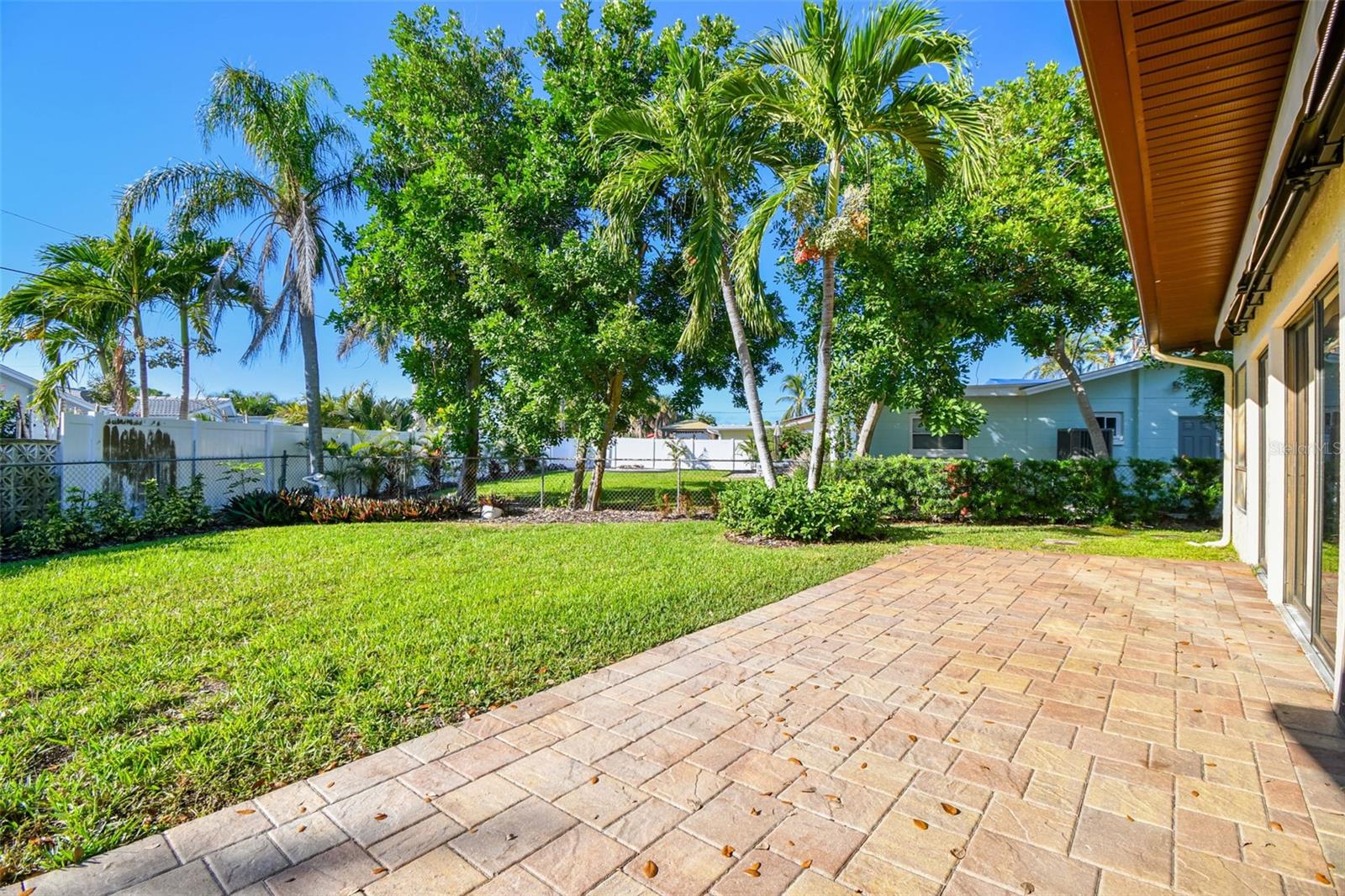 10073 S YACHT CLUB DR, TREASURE ISLAND, FL — photo 49