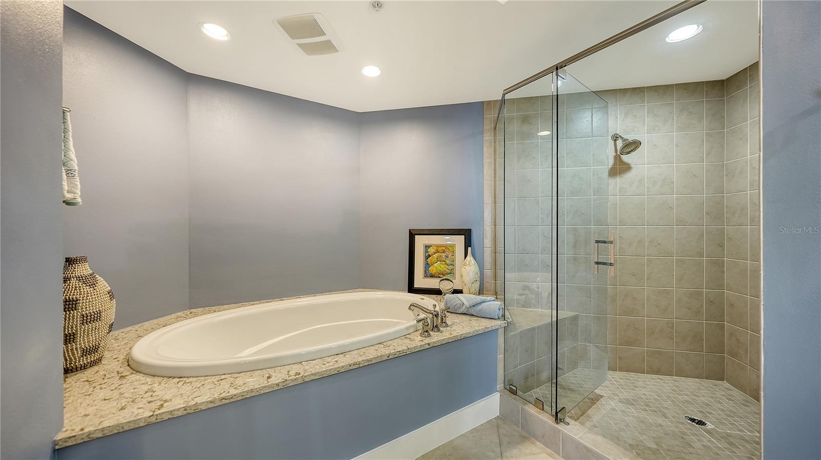 50 CENTRAL AVE #14B, SARASOTA, FL — photo 32