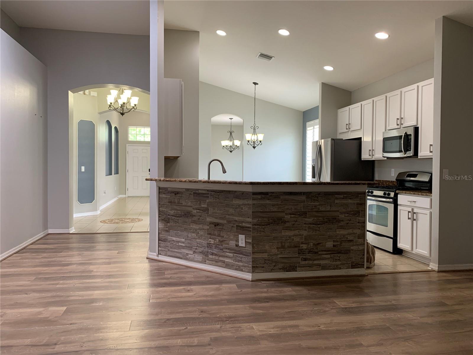 10308 HOLLAND RD, RIVERVIEW, FL — photo 40