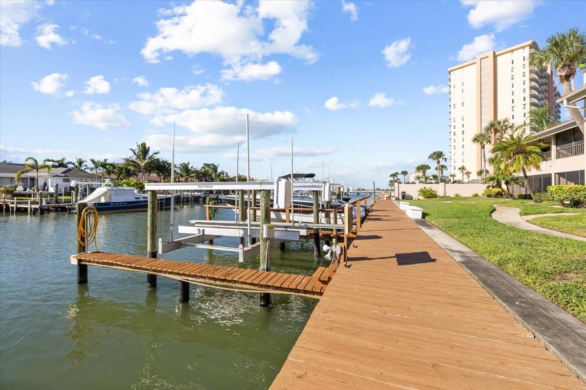 4730 BRITTANY DR S #36, ST PETERSBURG, FL — photo 33