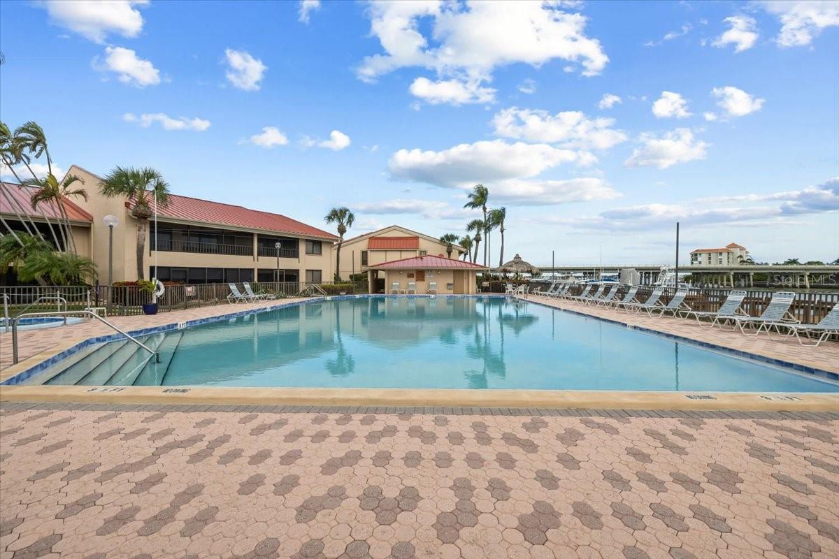 4730 BRITTANY DR S #36, ST PETERSBURG, FL — photo 42