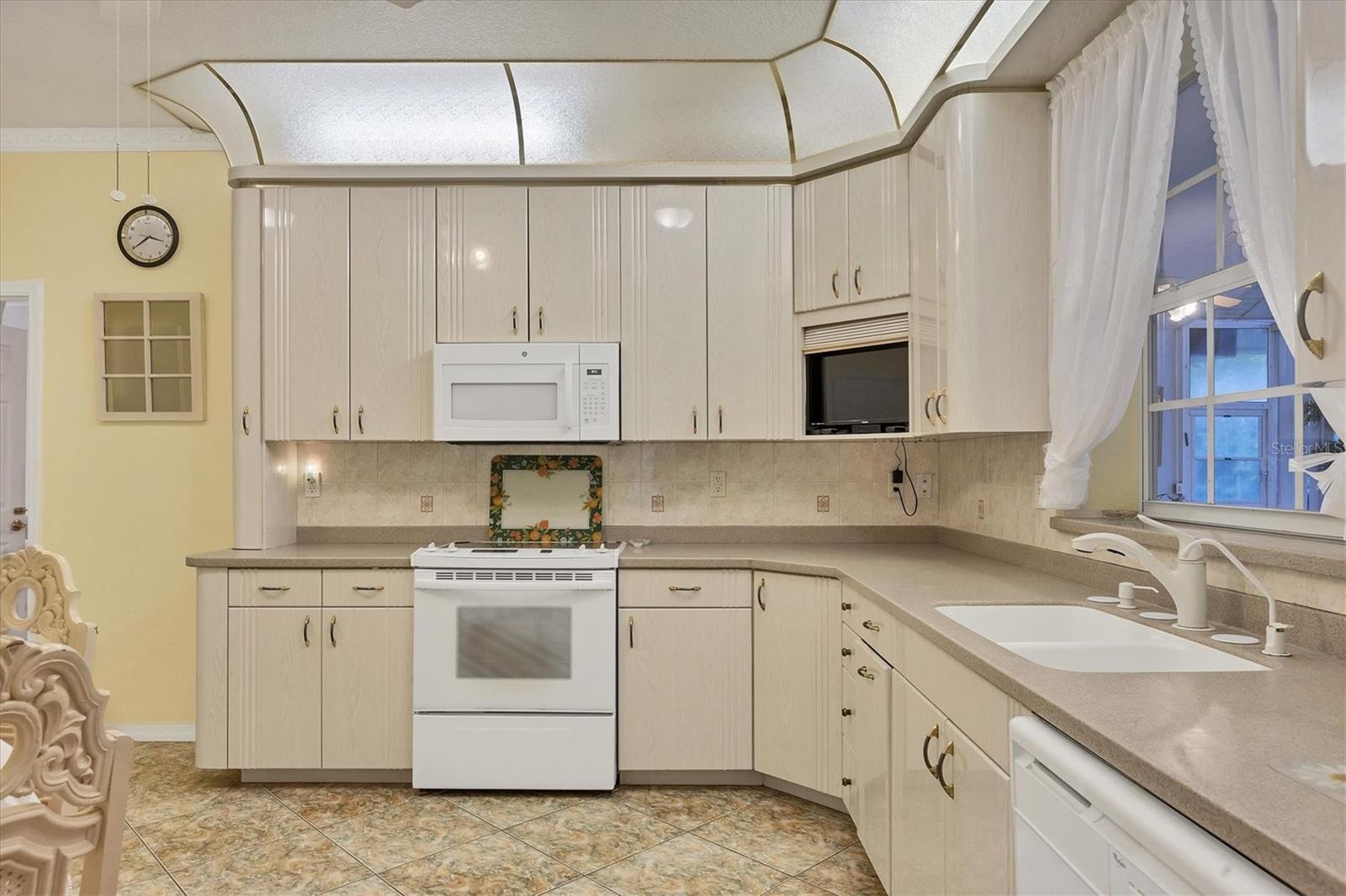 12209 COTORRO AVE, NORTH PORT, FL — photo 17
