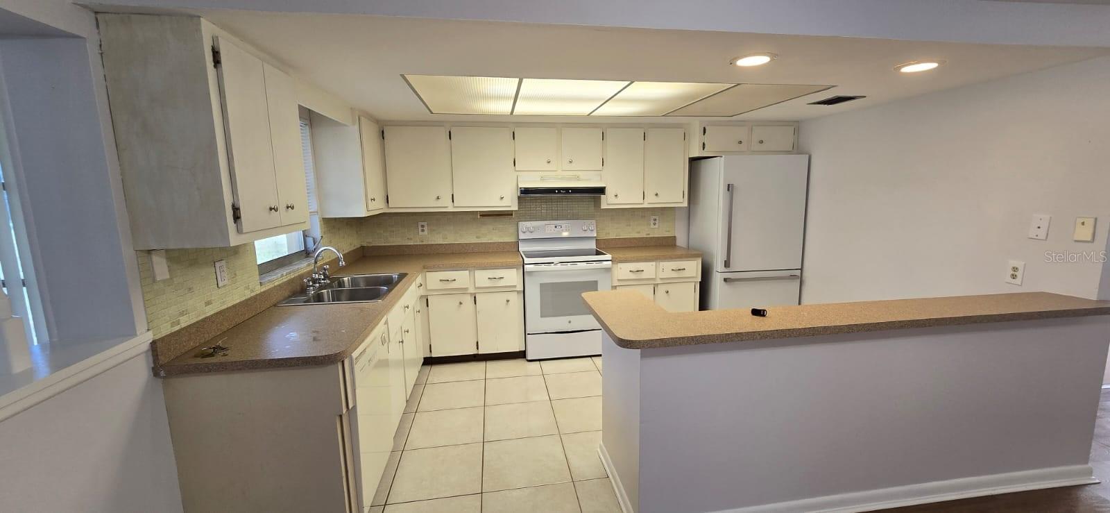 3602 HARBOR BLVD, PORT CHARLOTTE, FL — photo 12