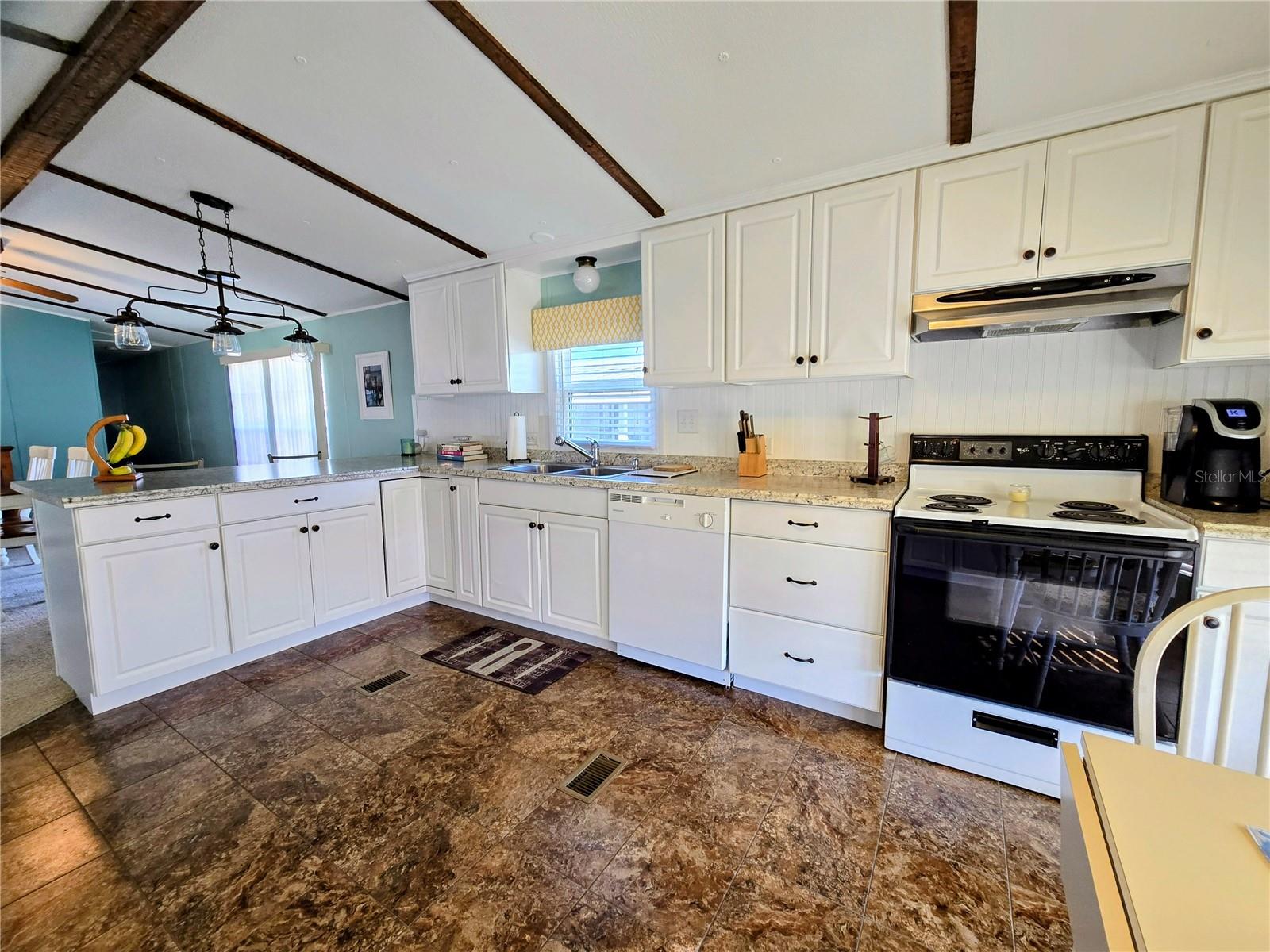 6307 WEALTHY LN, ZEPHYRHILLS, FL — photo 10