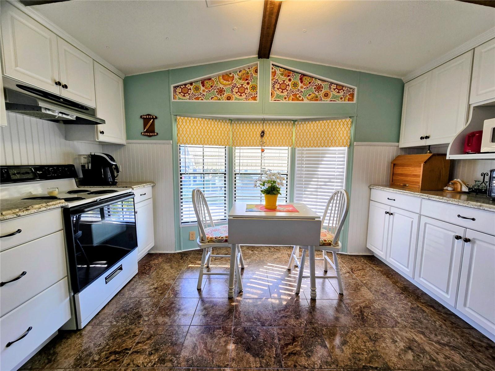 6307 WEALTHY LN, ZEPHYRHILLS, FL — photo 12