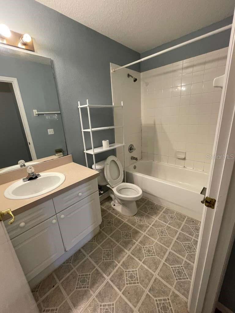 241 CARIBBEAN DR #Front Unit, DAVENPORT, FL — photo 7