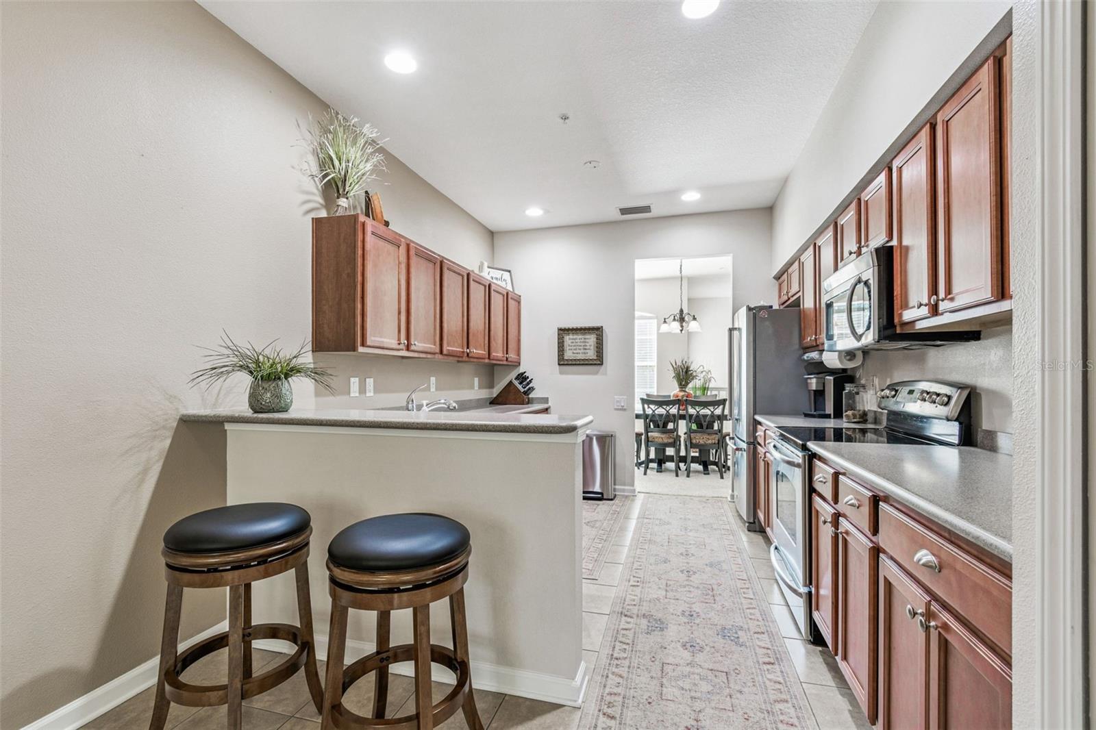 841 LANTERN WAY #202, CLEARWATER, FL — photo 36