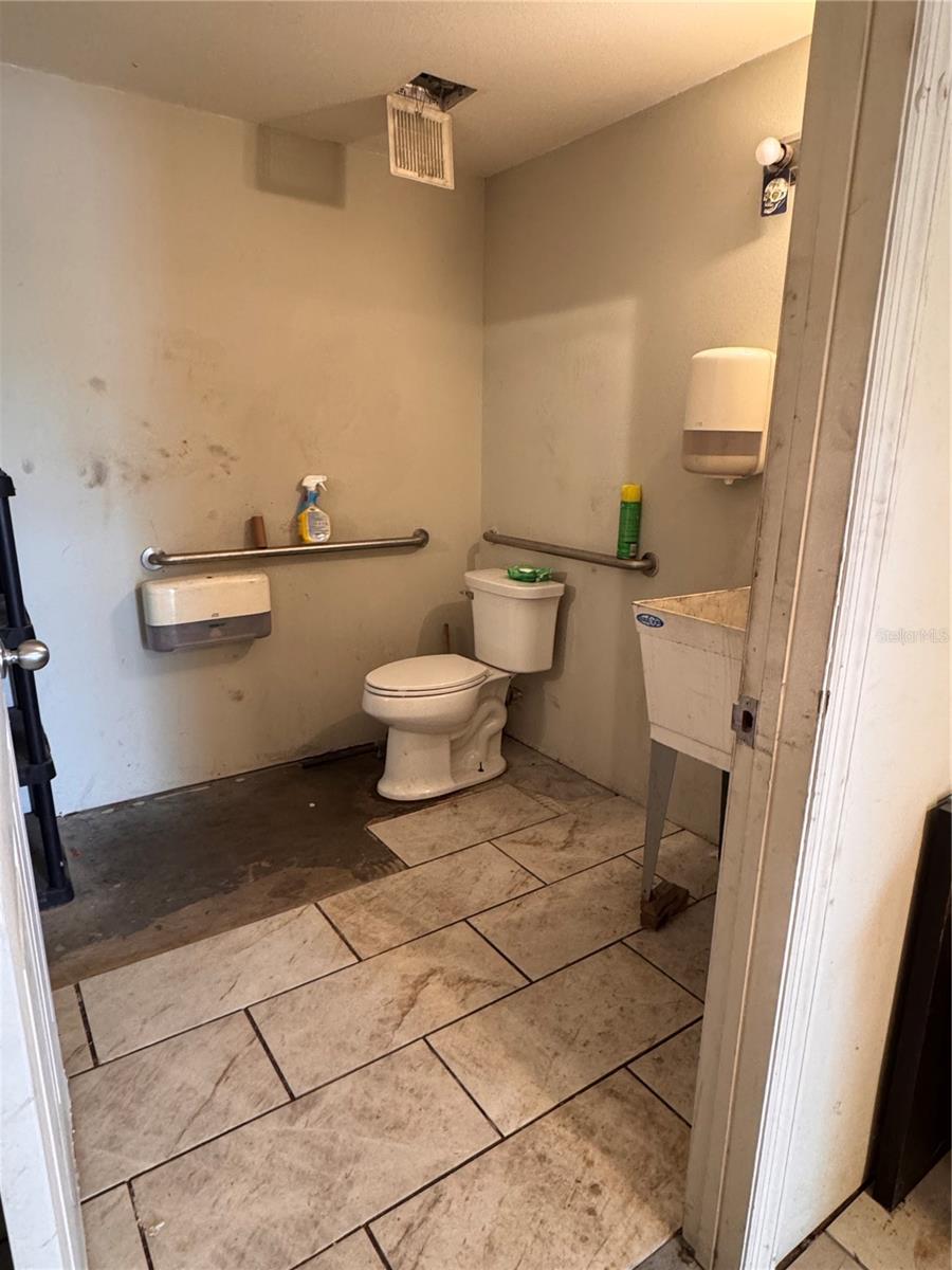 2160 EDGEWOOD DR S #109, LAKELAND, FL — photo 13
