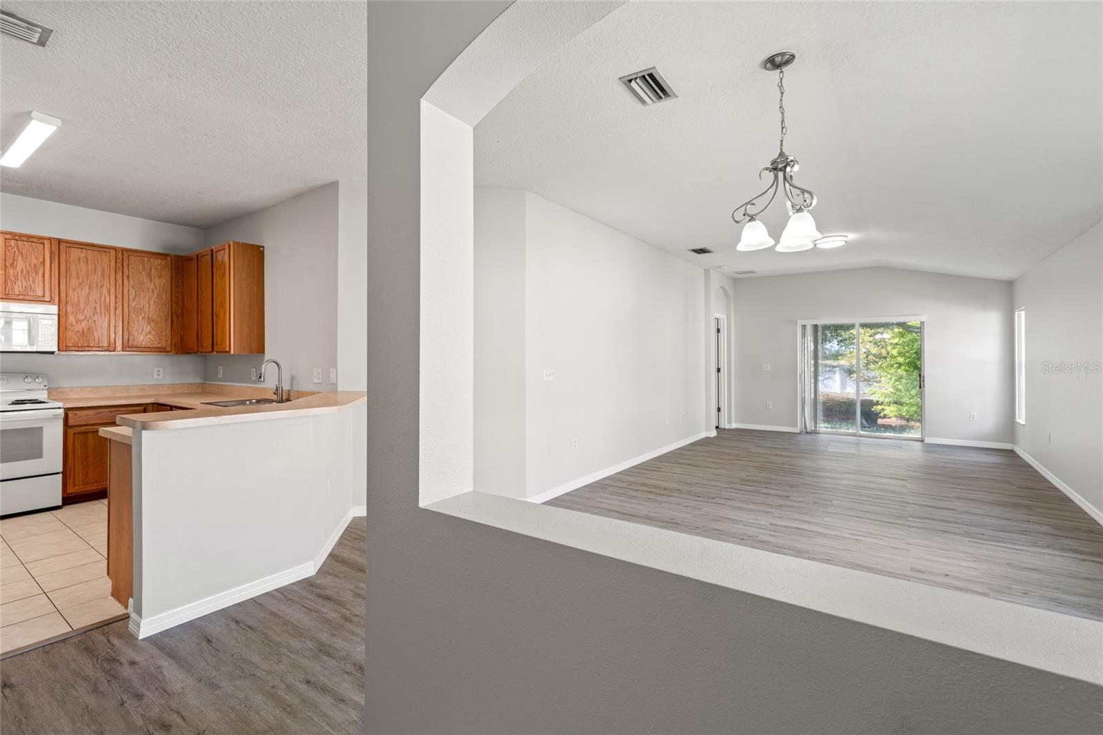 5727 AUTUMN SHIRE DR, ZEPHYRHILLS, FL — photo 4