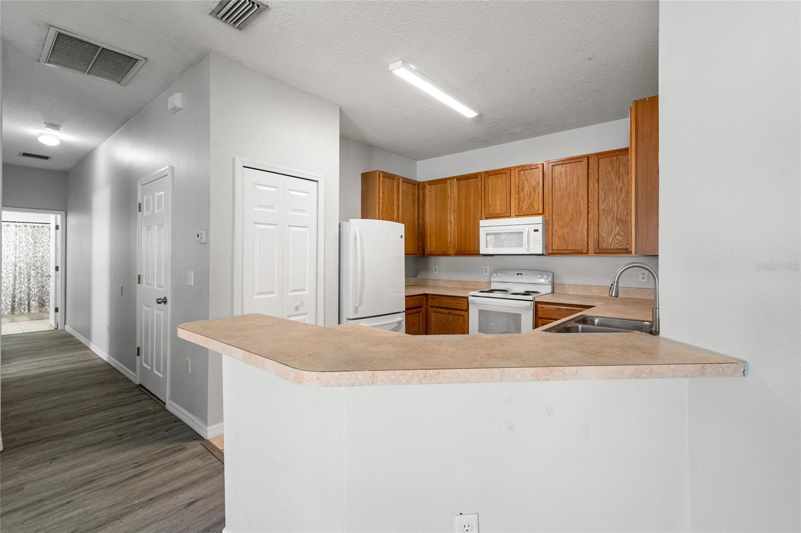 5727 AUTUMN SHIRE DR, ZEPHYRHILLS, FL — photo 11