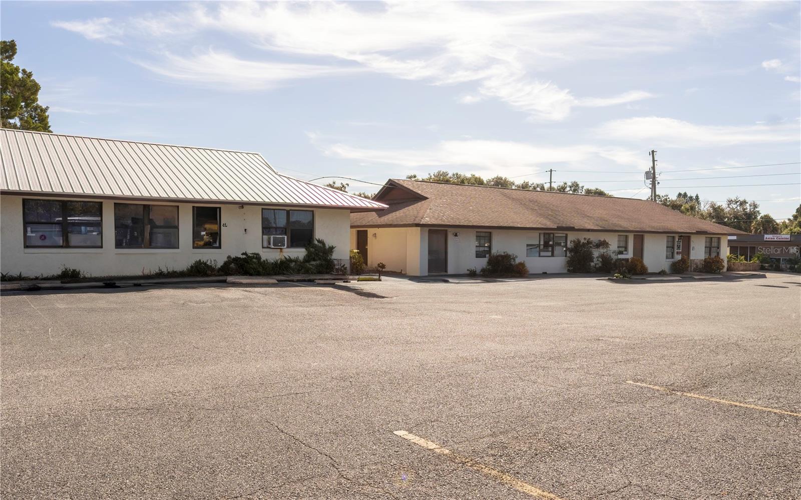 915 E ALFRED ST, TAVARES, FL — photo 5