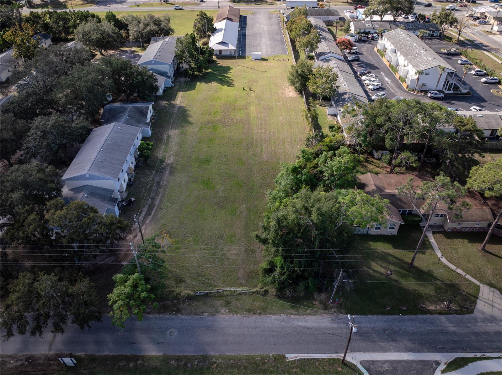 915 E ALFRED ST, TAVARES, FL — photo 28