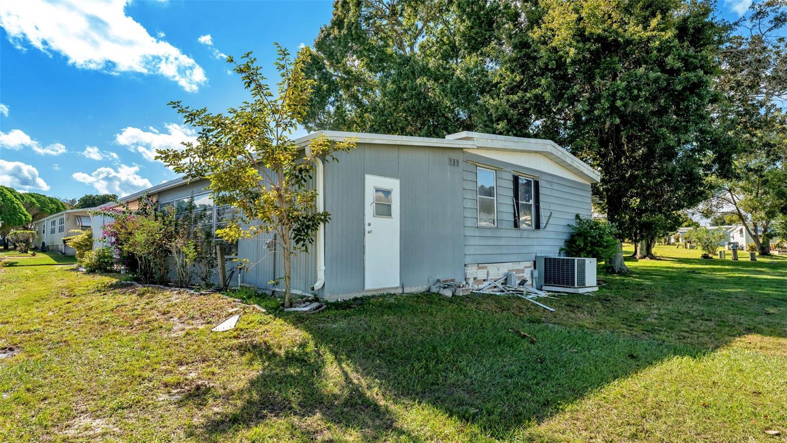 811 ELIZABETH LN, LAKELAND, FL — photo 34