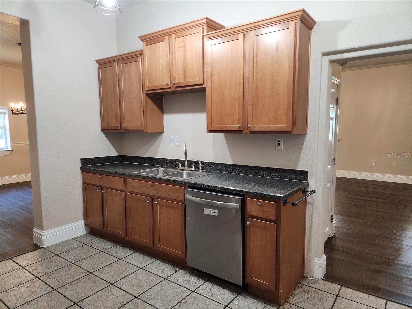 24247 WOLF BRANCH RD, SORRENTO, FL — photo 35