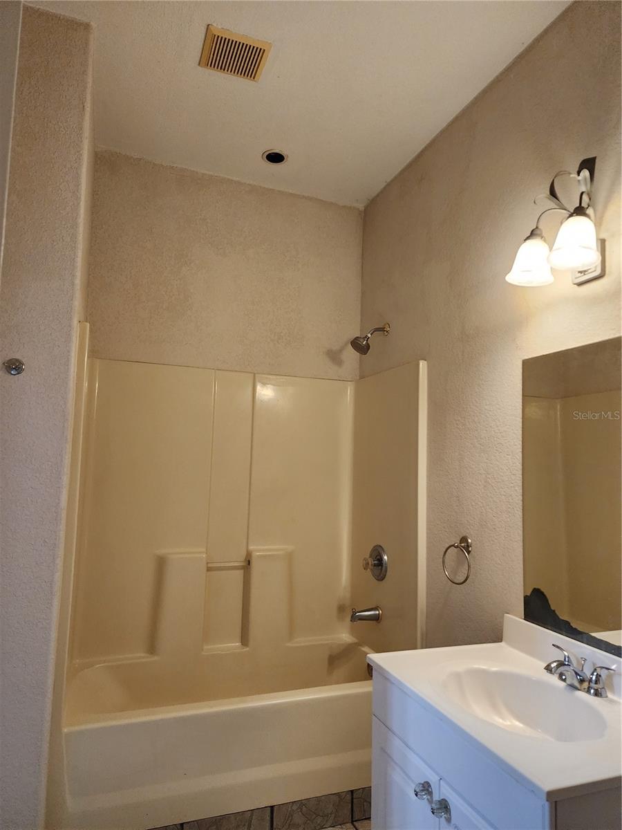 24247 WOLF BRANCH RD, SORRENTO, FL — photo 38
