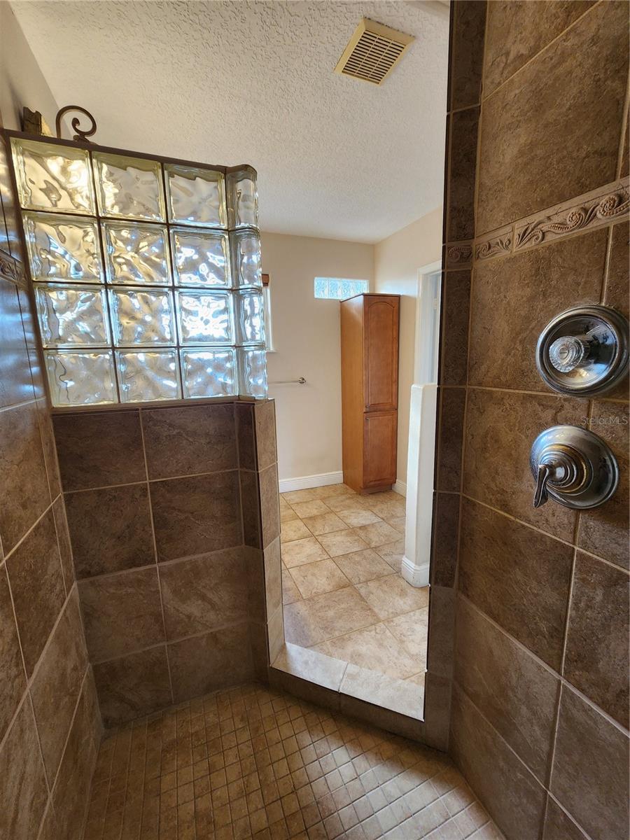 24247 WOLF BRANCH RD, SORRENTO, FL — photo 102