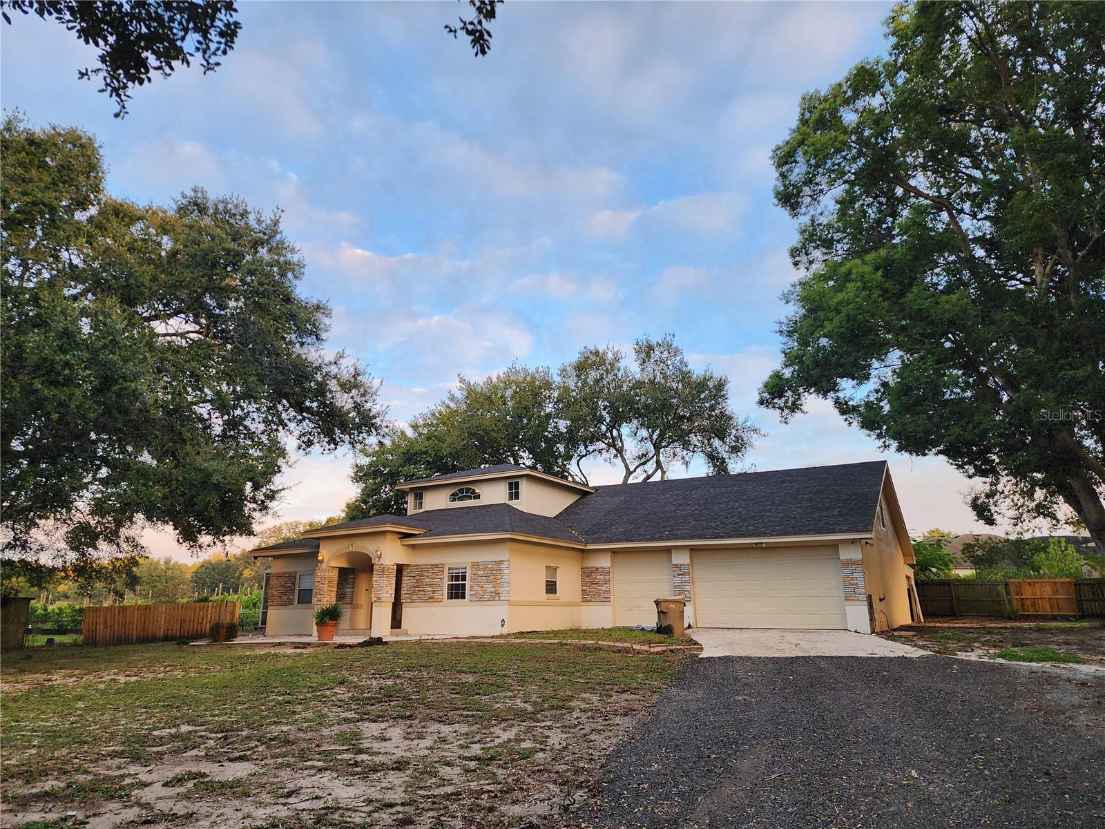24247 WOLF BRANCH RD, SORRENTO, FL