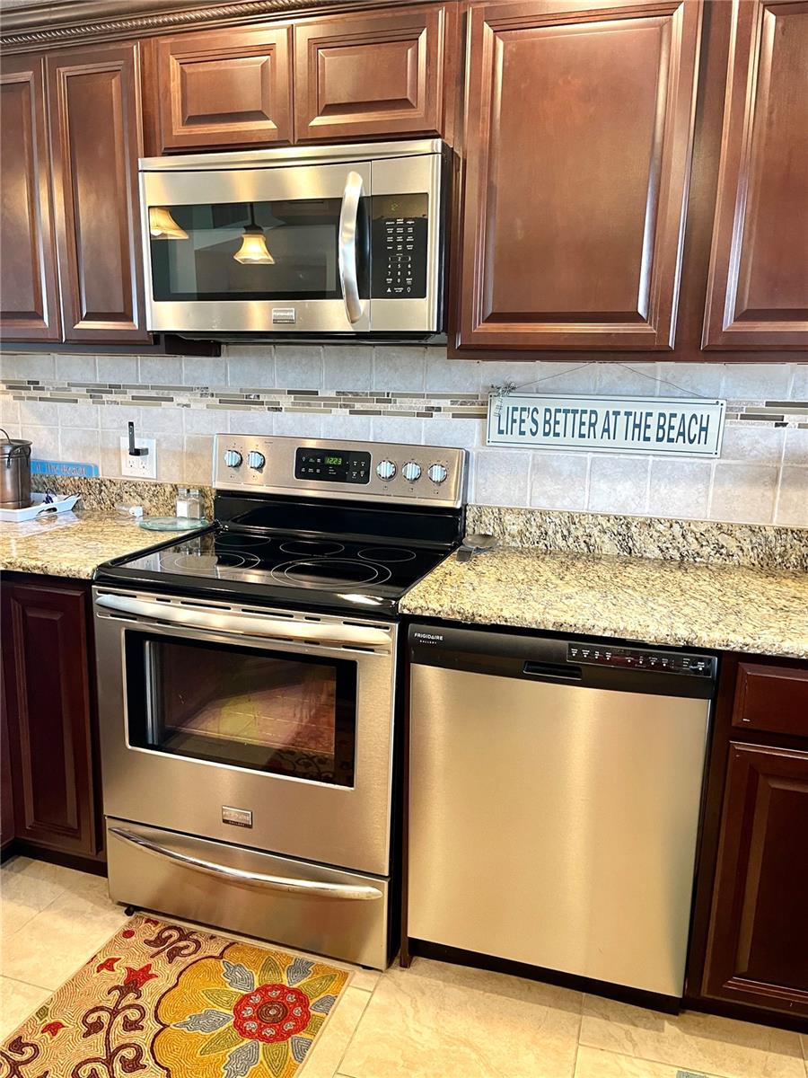 4650 COVE CIR #402, ST PETERSBURG, FL — photo 7