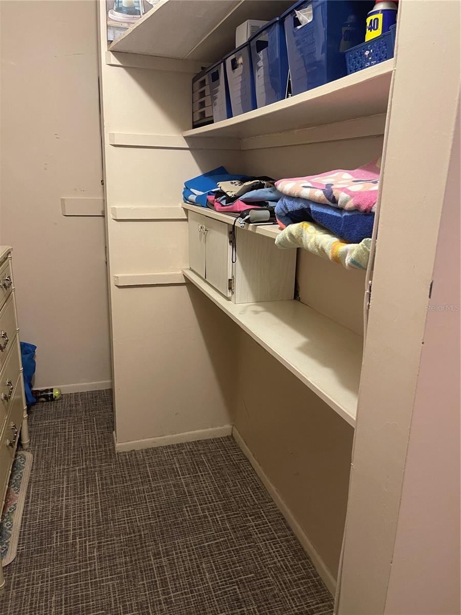 4650 COVE CIR #402, ST PETERSBURG, FL — photo 32