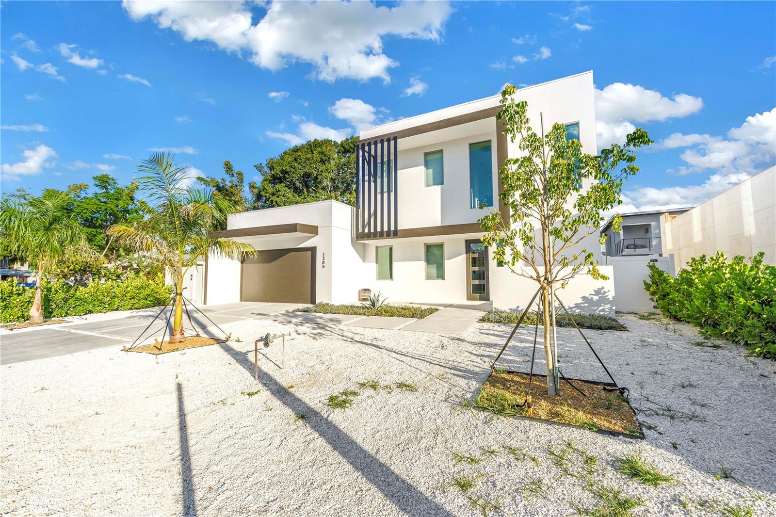2305 TEMPLE ST, SARASOTA, FL — photo 2