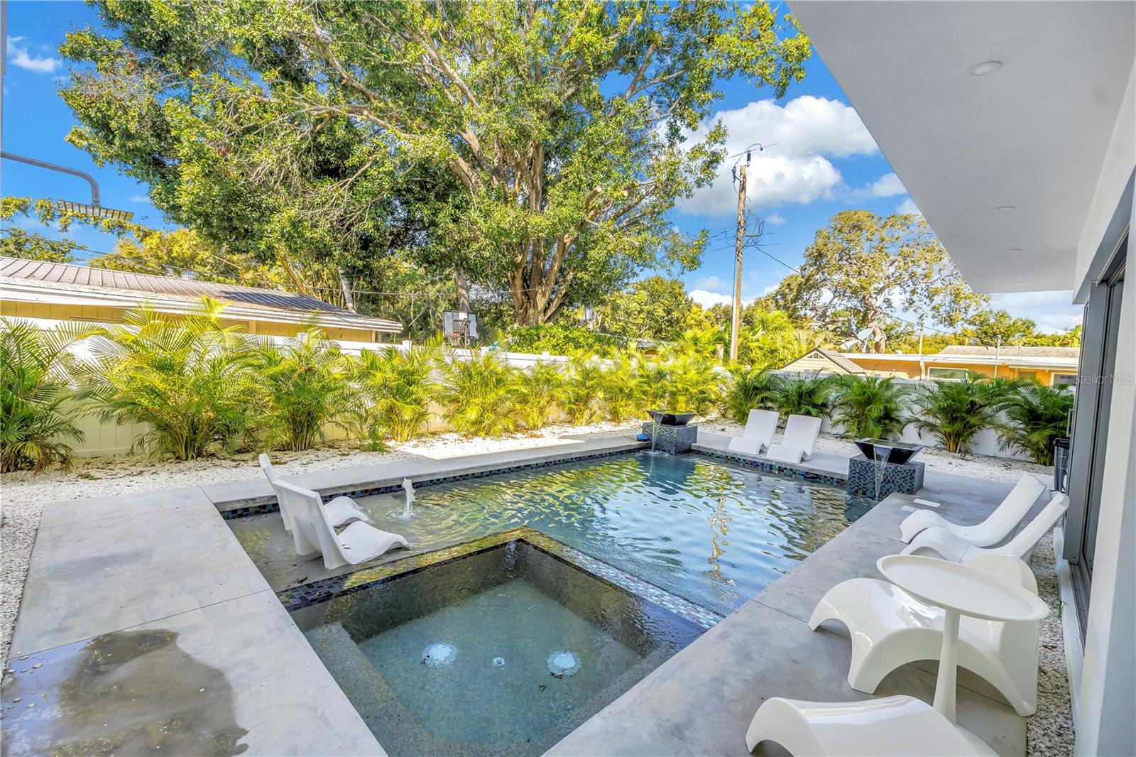 2305 TEMPLE ST, SARASOTA, FL — photo 57