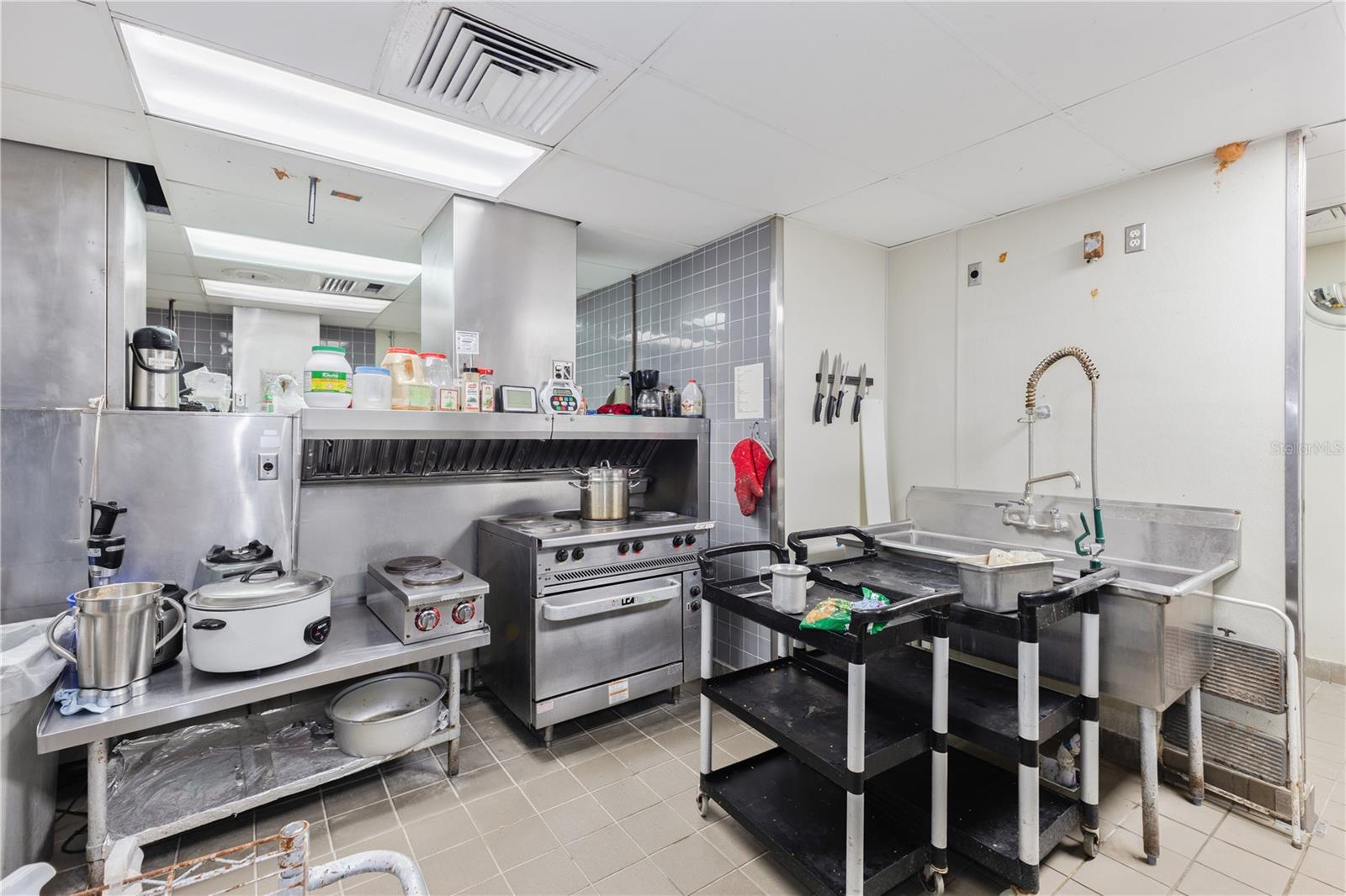 8841 COMMODITY CIR, ORLANDO, FL — photo 42
