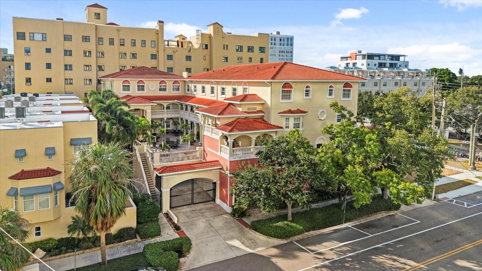 340 1ST ST N #D, ST PETERSBURG, FL