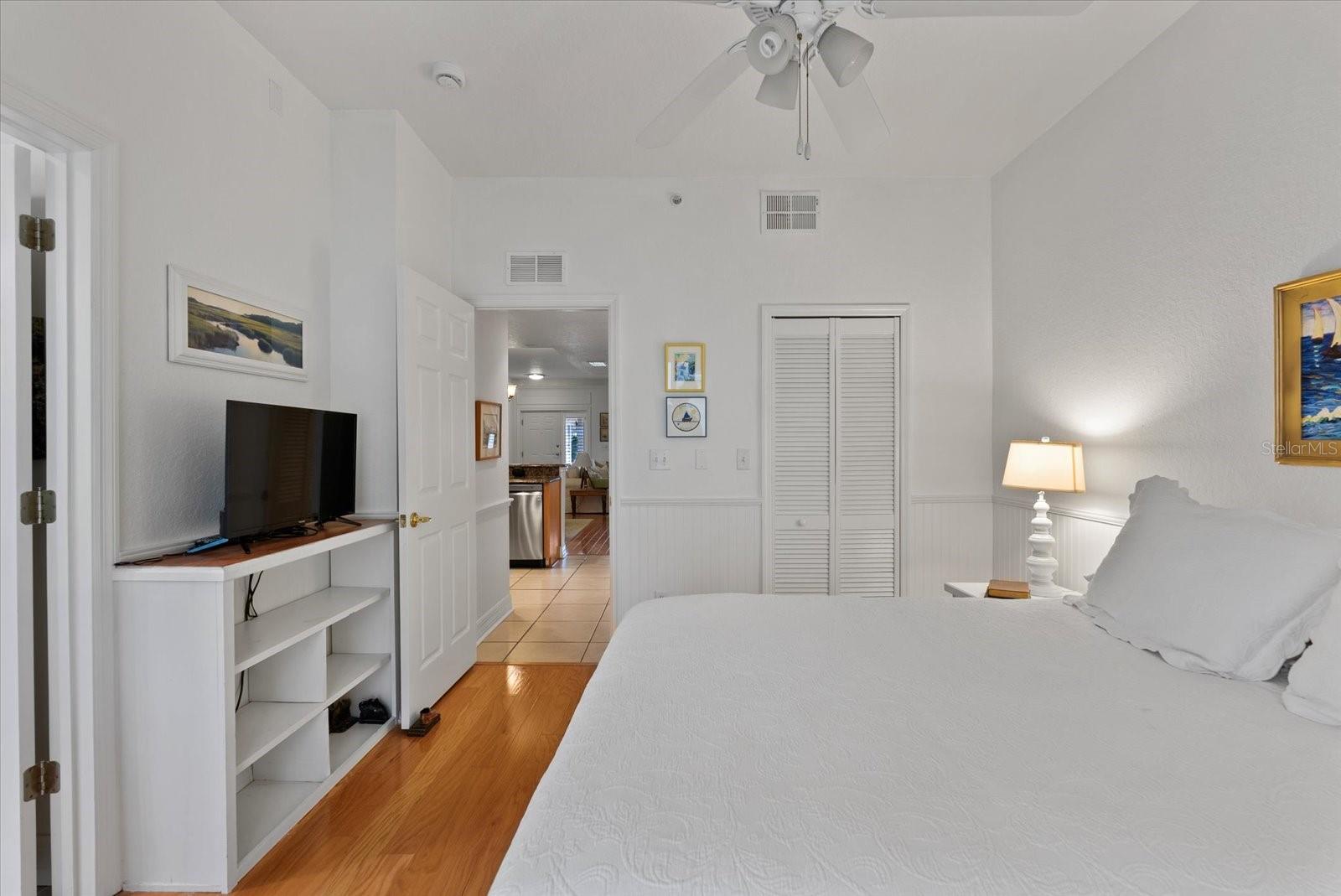 340 1ST ST N #D, ST PETERSBURG, FL — photo 17