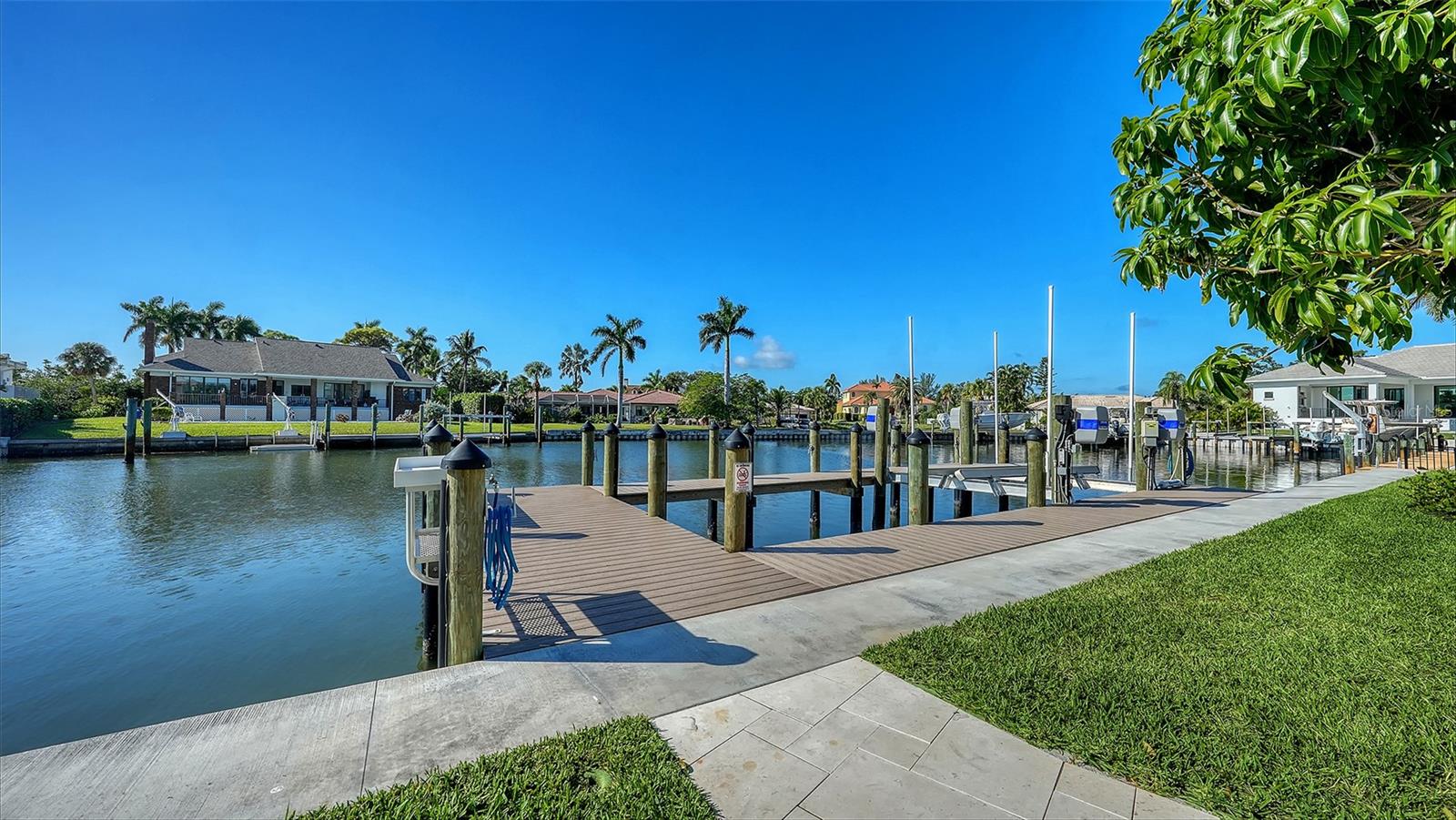 690 OLD COMPASS RD, LONGBOAT KEY, FL — photo 129