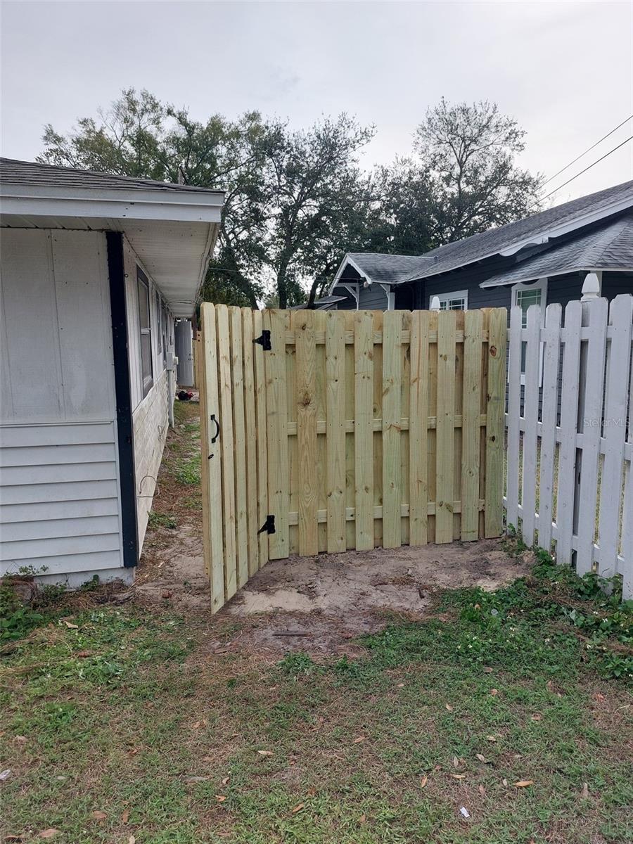 305 W HANCOCK ST, LAKELAND, FL — photo 13