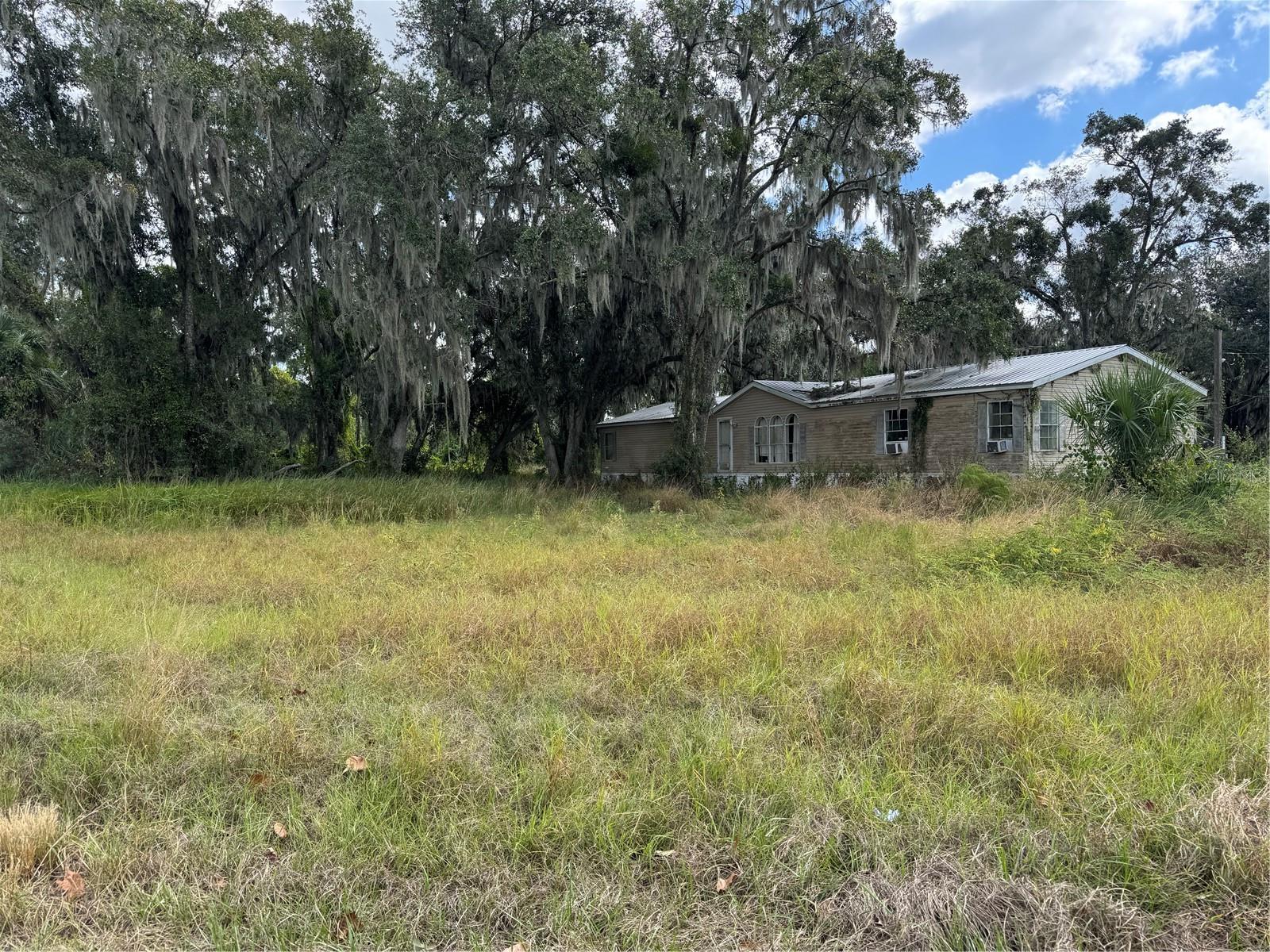 3721 PORTER RD, LITHIA, FL — photo 2