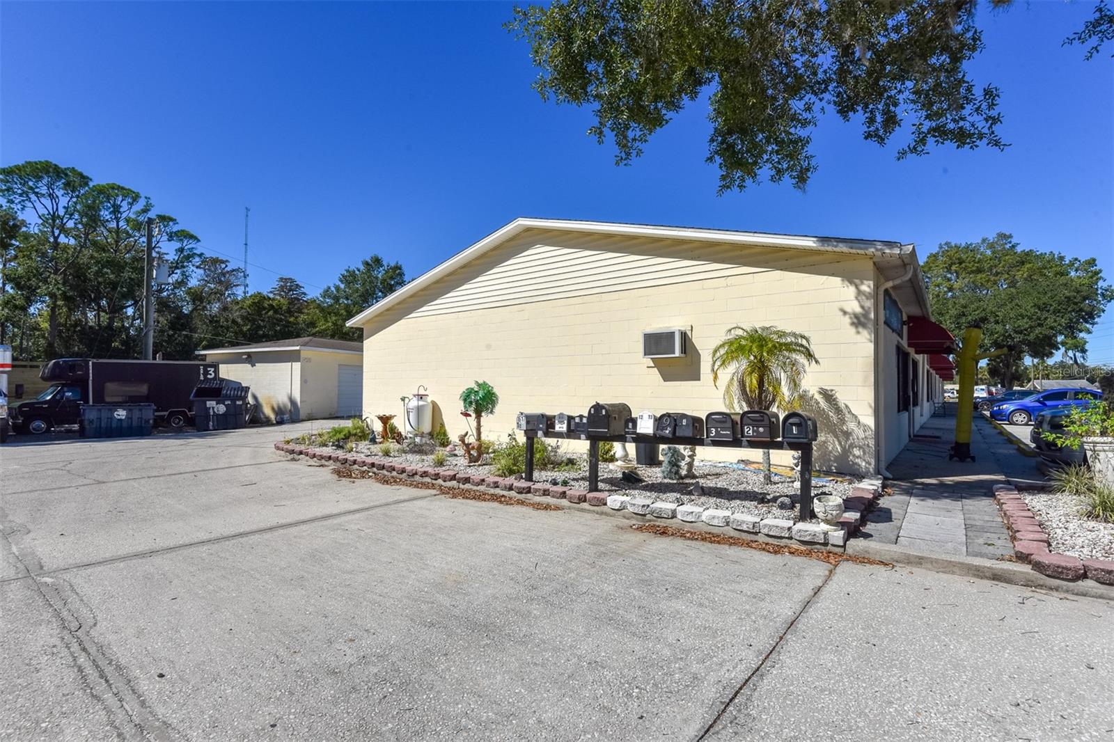 703 S STATE ST, BUNNELL, FL — photo 23
