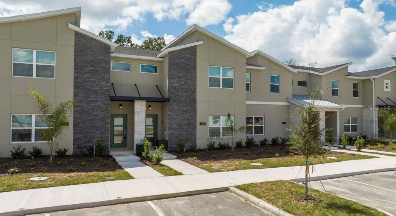 2513 READING TRL, KISSIMMEE, FL — photo 2