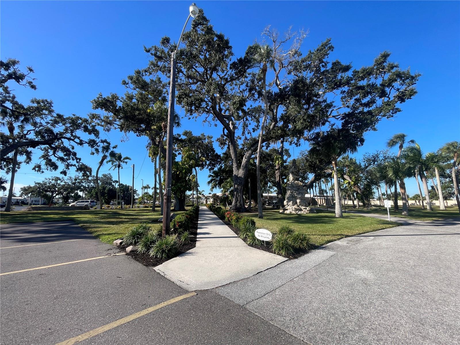 504 49TH C AVENUE DR E, BRADENTON, FL — photo 45