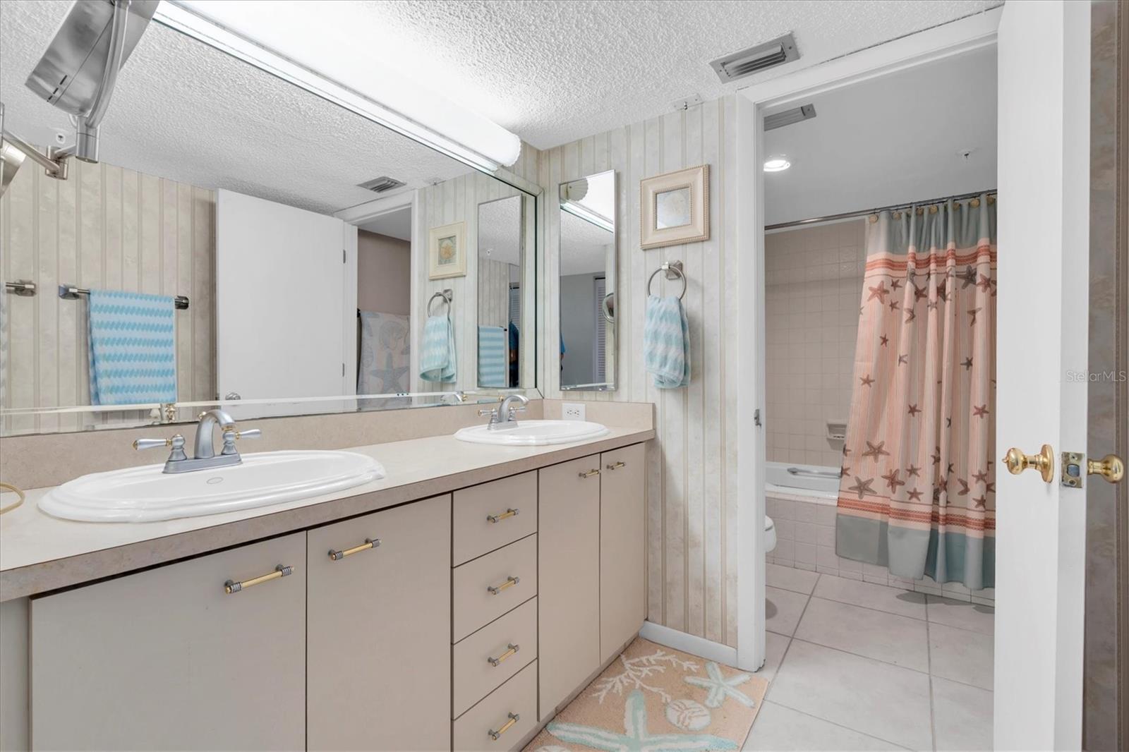 14950 GULF BLVD #402, MADEIRA BEACH, FL — photo 14