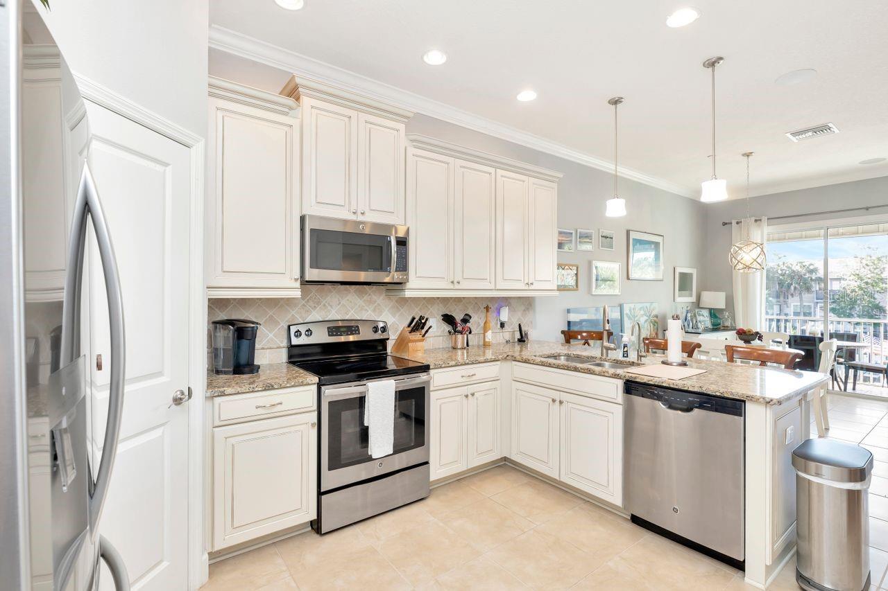 196 HAVEN BEACH DR, INDIAN ROCKS BEACH, FL — photo 13