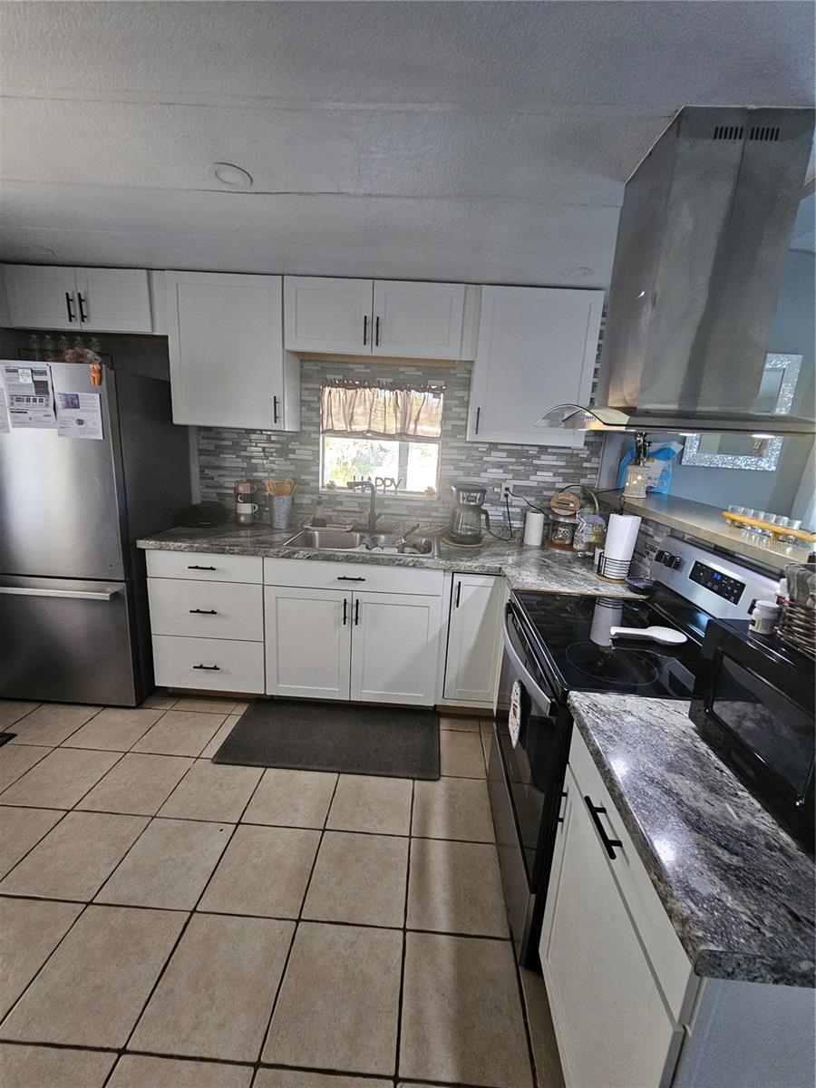 113 MAPLE DR, DEBARY, FL — photo 8