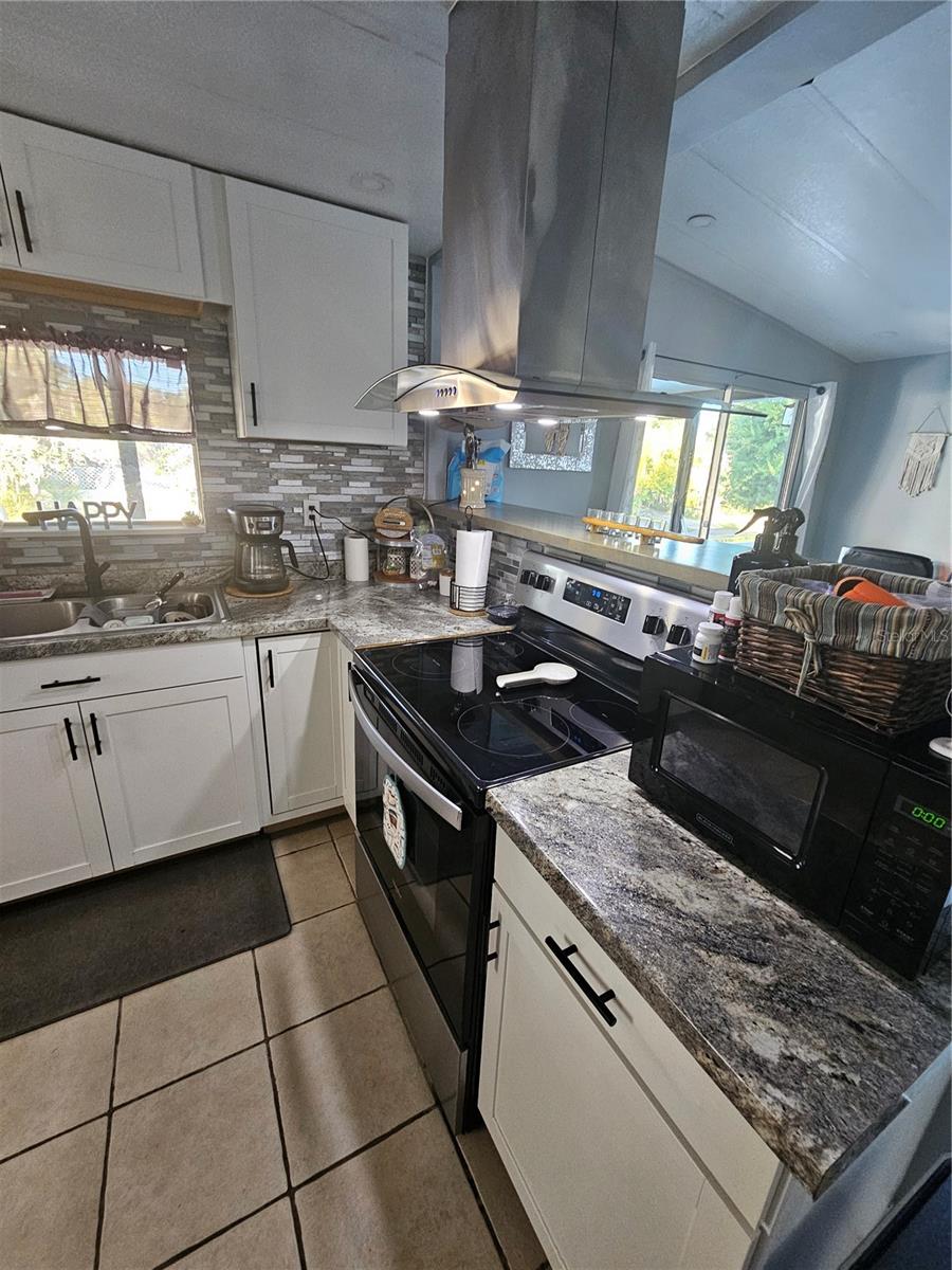 113 MAPLE DR, DEBARY, FL — photo 9