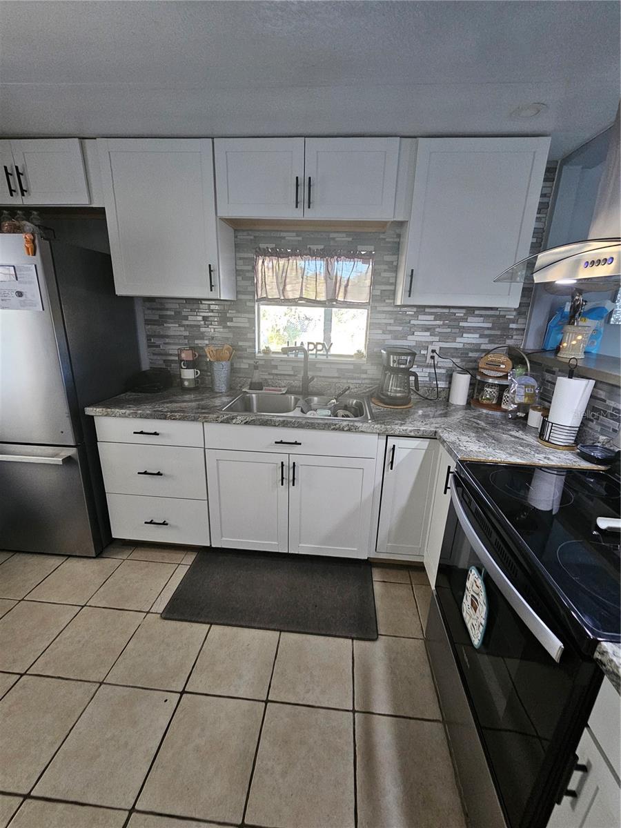 113 MAPLE DR, DEBARY, FL — photo 10