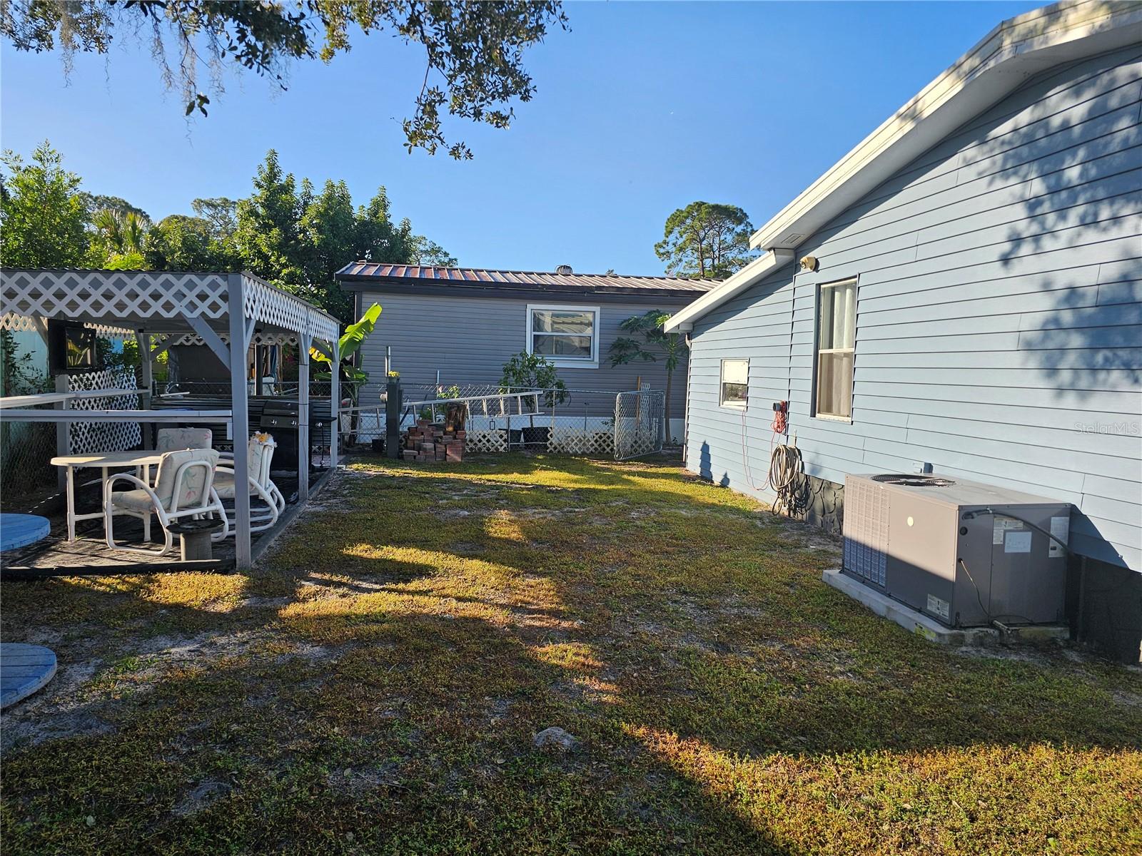 113 MAPLE DR, DEBARY, FL — photo 18