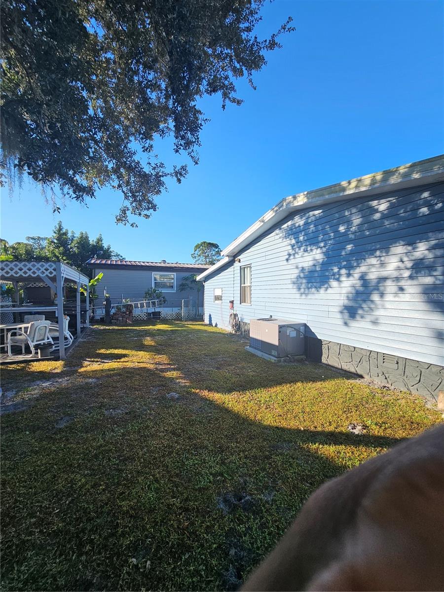 113 MAPLE DR, DEBARY, FL — photo 21