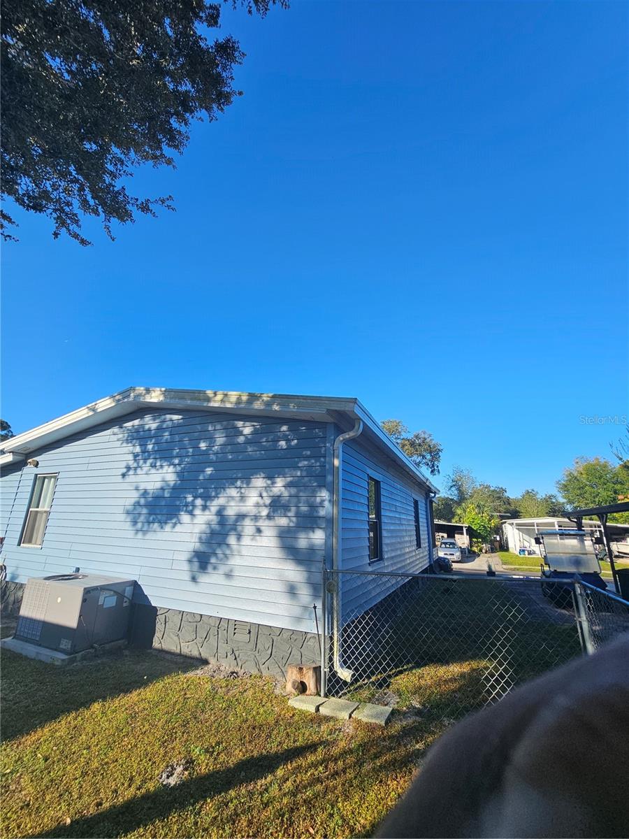113 MAPLE DR, DEBARY, FL — photo 23