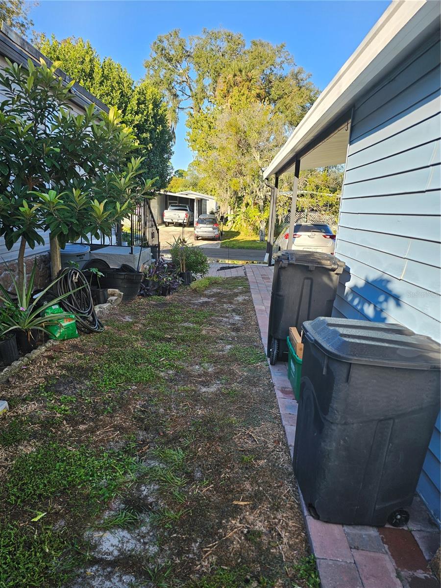 113 MAPLE DR, DEBARY, FL — photo 25